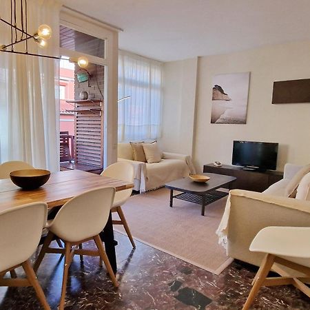Modern Apartment Close To The Camp Nou Stadium 巴塞罗那 外观 照片