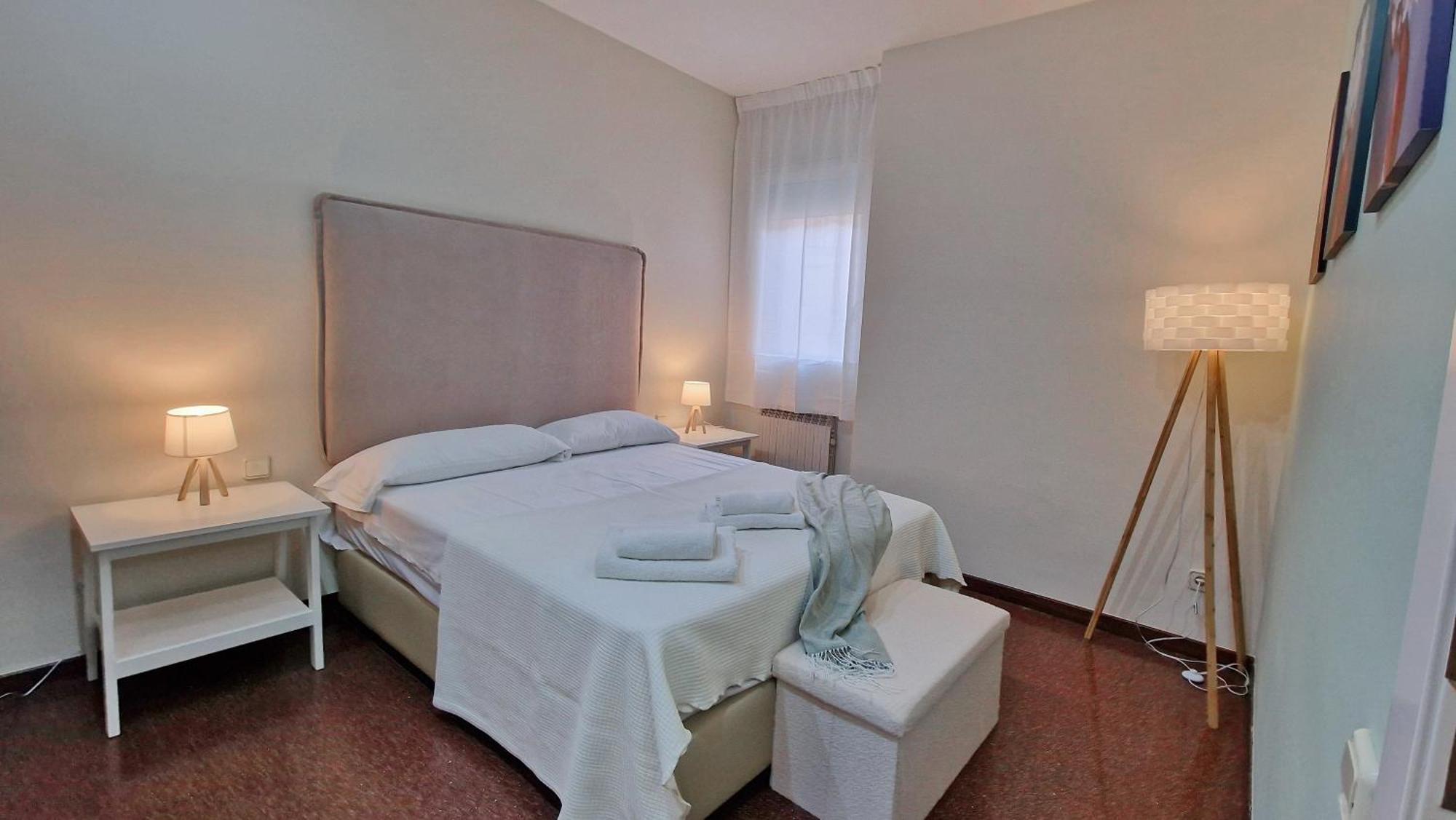 Modern Apartment Close To The Camp Nou Stadium 巴塞罗那 外观 照片